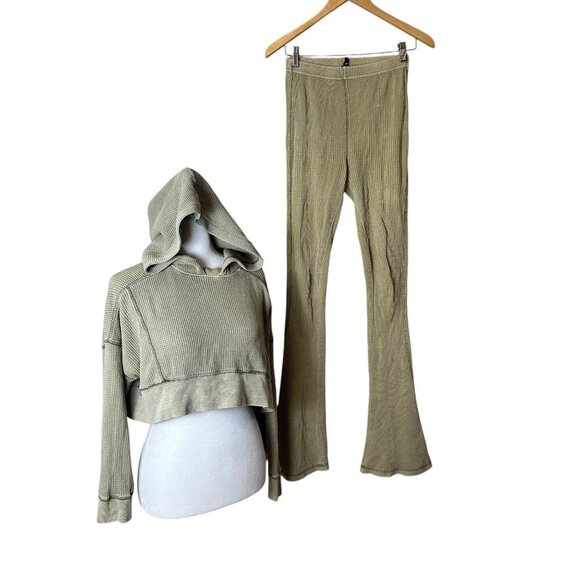 URBAN OUTFITTERS Out From Under 2 Piece Loungewear Set Size Small - Picture 1 of 9